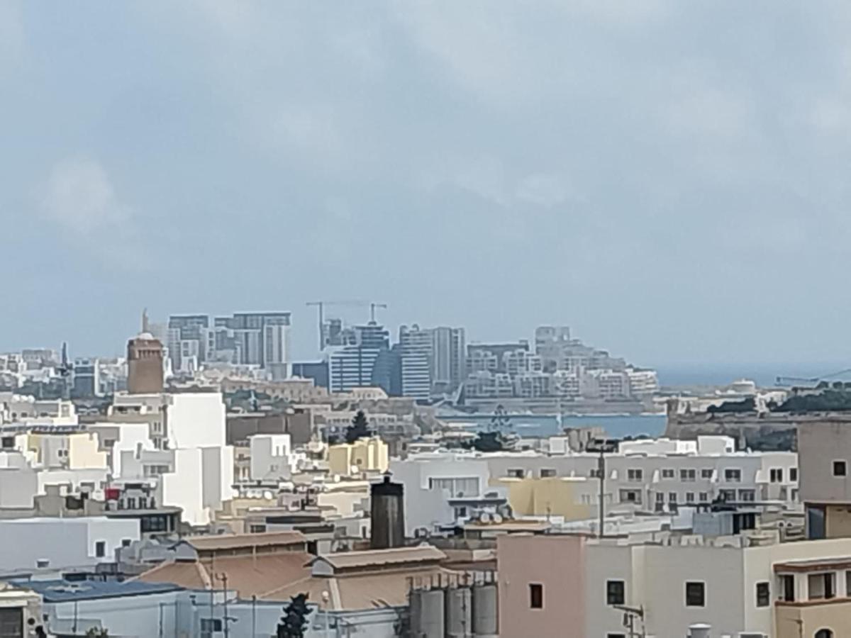 St Gaetan Accomodation 6B Hamrun المظهر الخارجي الصورة