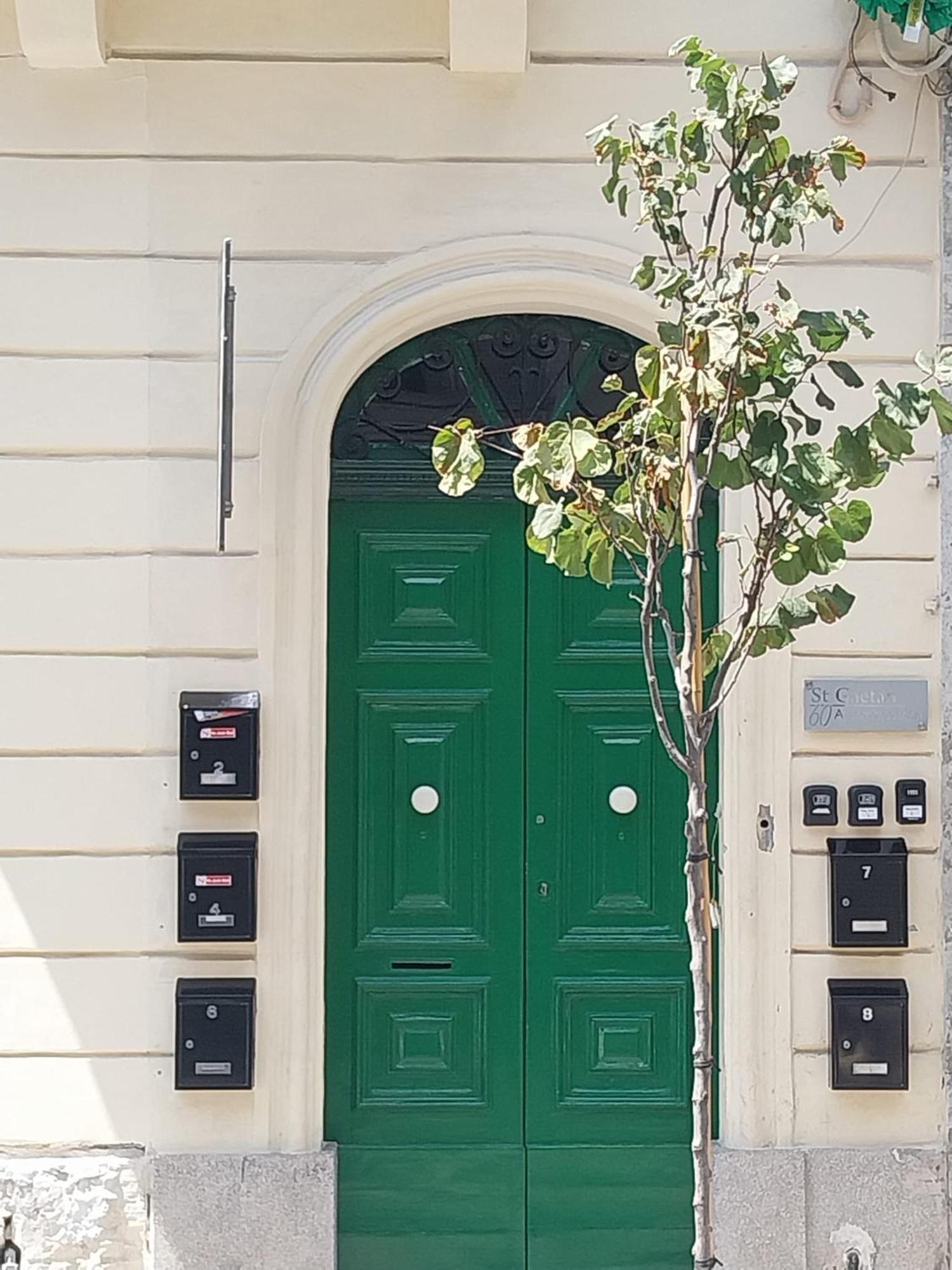 St Gaetan Accomodation 6B Hamrun المظهر الخارجي الصورة