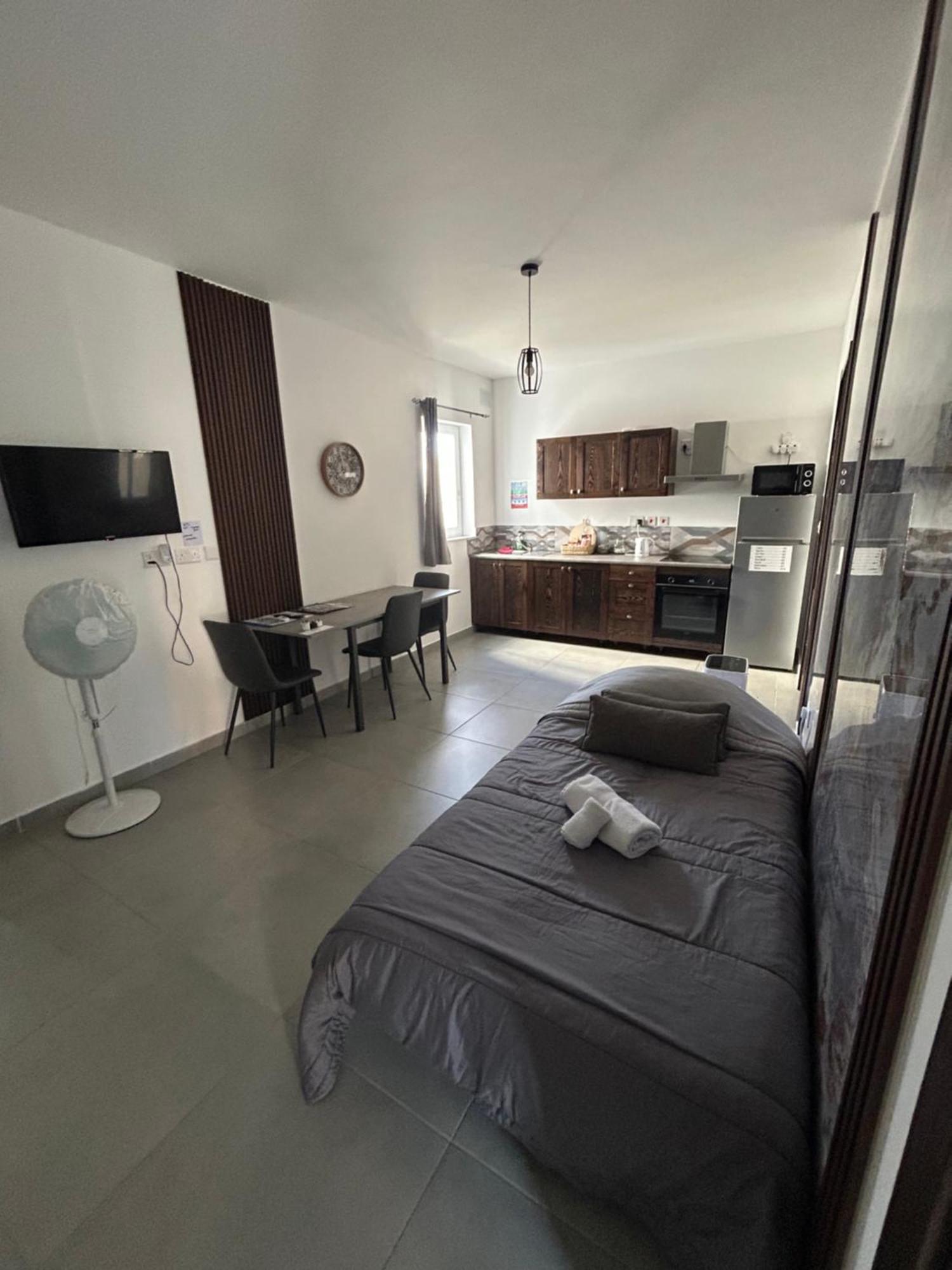 St Gaetan Accomodation 6B Hamrun المظهر الخارجي الصورة